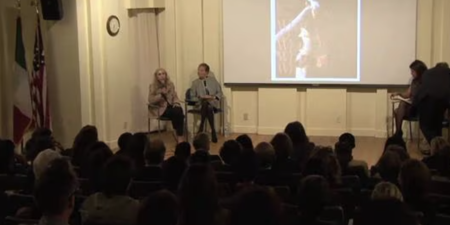 AdDRESSING Style: From Vogue Italia to Vogue.it, with Franca Sozzani [2011]
